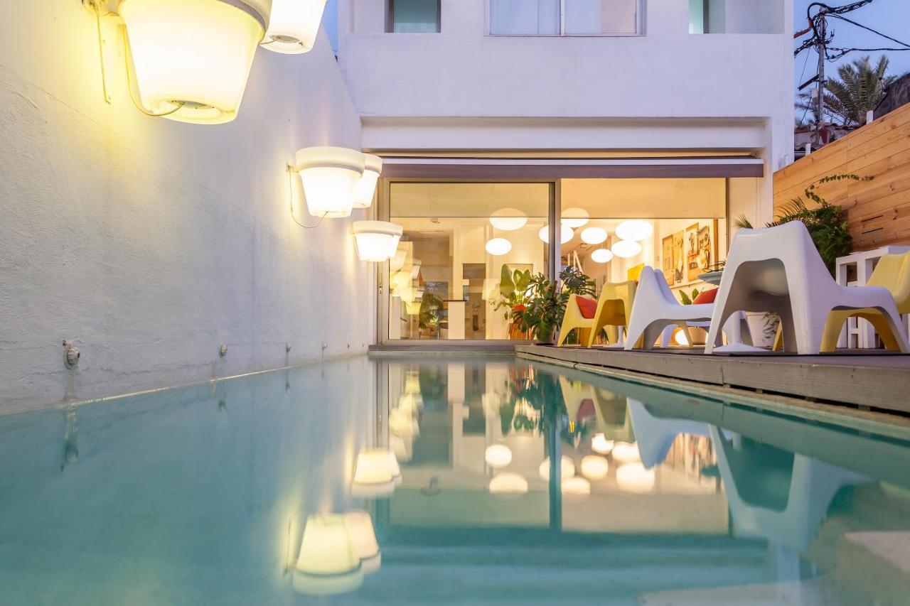 In With Pool On The Beach *
