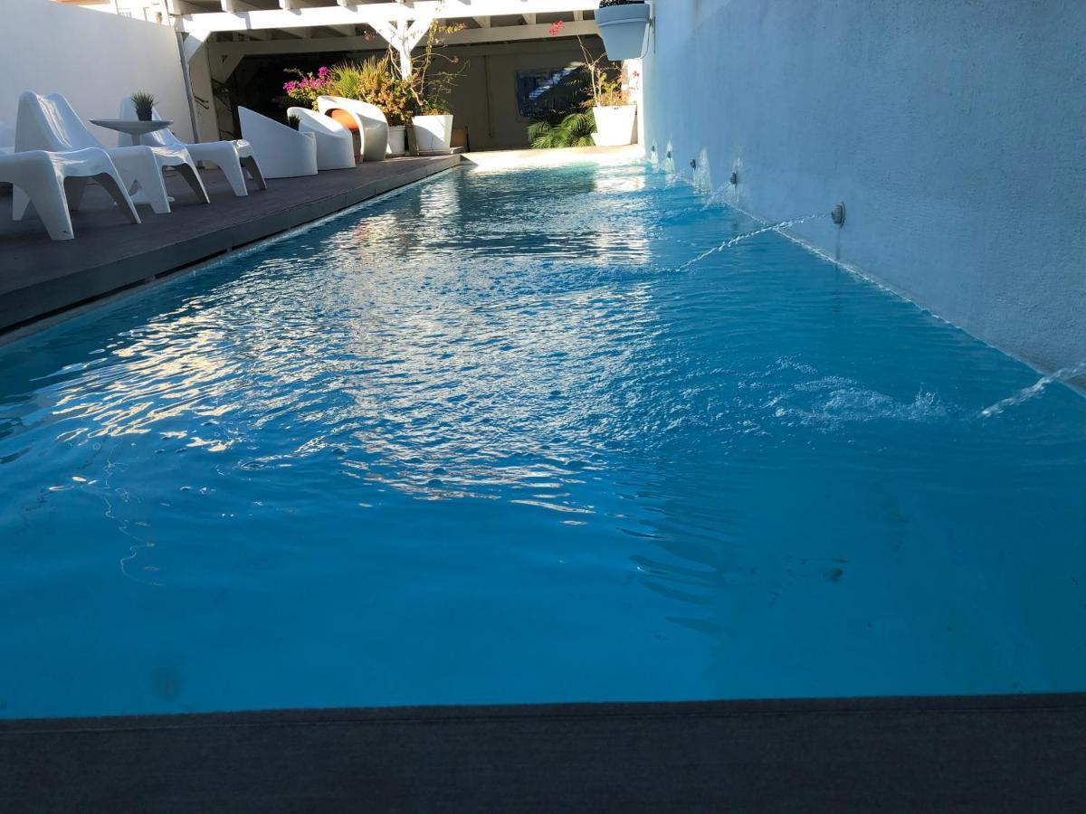 In With Pool On The Beach Villa